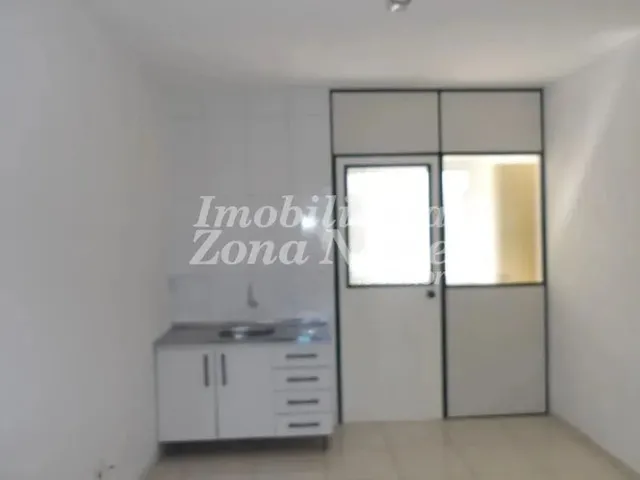 Imagem 4: Apartamento 2 Dormitorios, Sala/Cozinha, Banheiro, Split, 2º Andar, Frente, Piso Ceramico