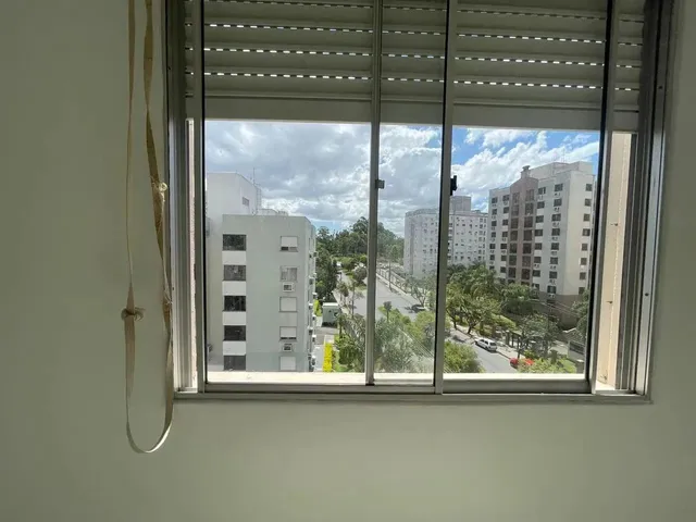 Imagem 16: Imóvel para Aluguel com 72 Metros Quadrados com 2 Quartos em Sarandi - Porto Alegre - Rs