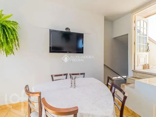 Imagem 2: Casa 3 Quarto(S), no Bairro Vila Jardim