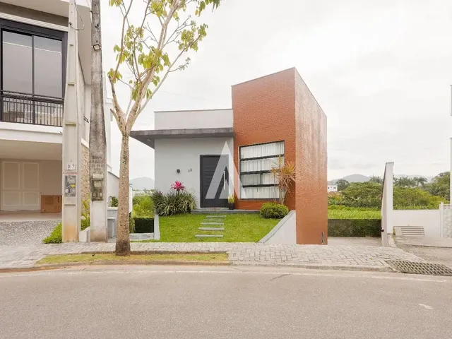 Imagem: Casa em Condomínio com 1 Suíte e 2 Quartos