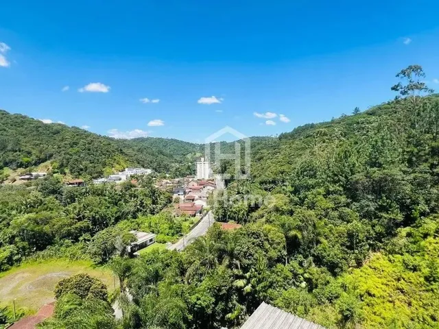 Imagem 3: Apartamento com 02 Quartos, 02 Vagas de Garagem À Venda em Blumenau, Próximo Ao Centro