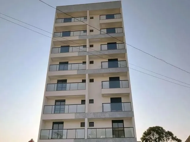 Imagem: O apartamento possui 3 Dormitórios, 1 Suíte, 2 Banheiros,