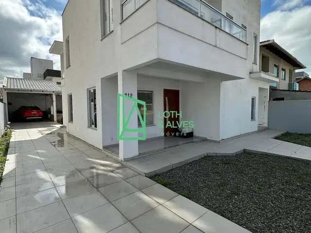 Imagem: Casa À Venda no Centro de Navegantes