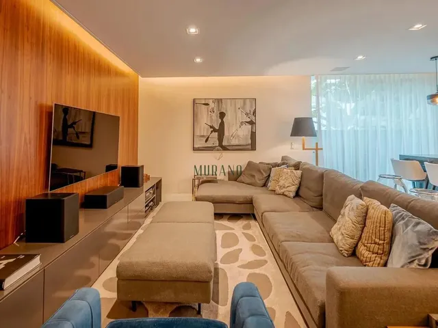 Imagem: Casa com 4 Dormitórios À Venda, 240 M²