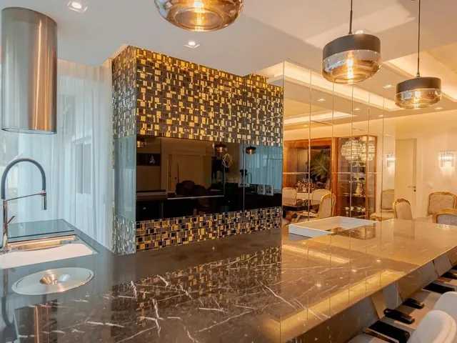 Imagem 3: Casa com 4 Dormitórios À Venda, 240 M² por R$ 1.700.000,00 - América - Joinville/Sc