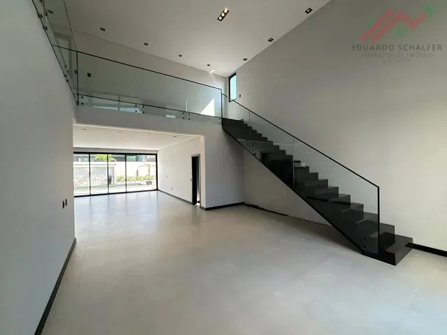 Imagem 11: Imóvel para Venda Possui 413 Metros Quadrados com 5 Quartos em Centro - Camboriú - Sc