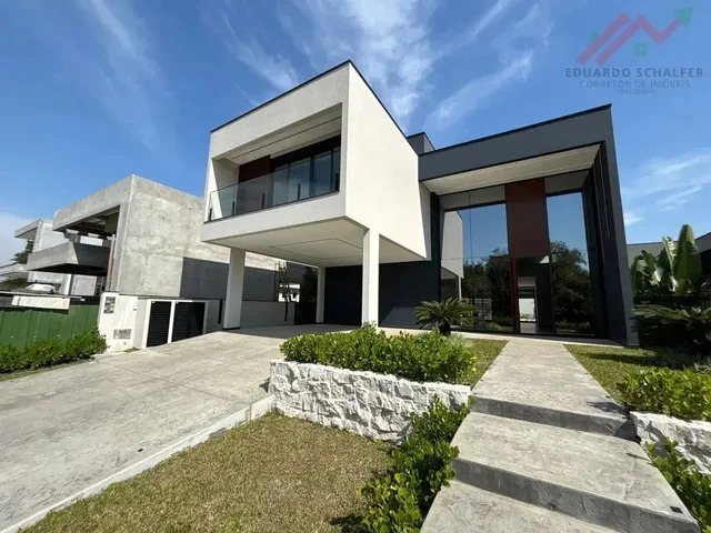 Imagem 6: Imóvel para Venda Possui 413 Metros Quadrados com 5 Quartos em Centro - Camboriú - Sc