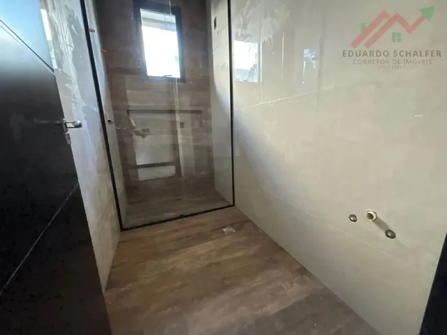 Imagem 10: Imóvel para Venda Possui 413 Metros Quadrados com 5 Quartos em Centro - Camboriú - Sc