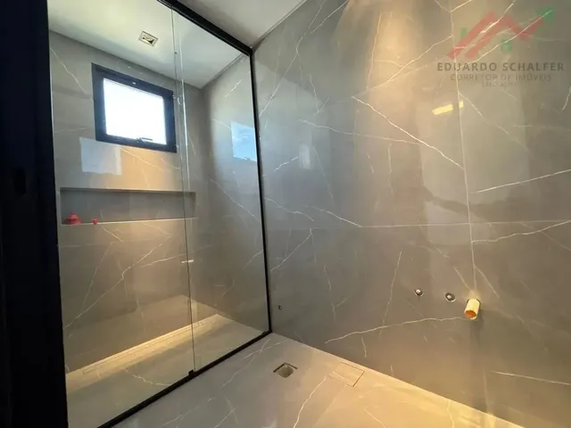 Imagem 12: Imóvel para Venda Possui 413 Metros Quadrados com 5 Quartos em Centro - Camboriú - Sc