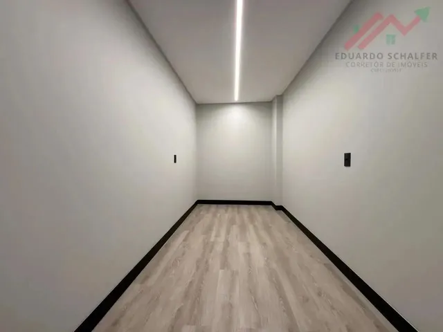 Imagem 8: Imóvel para Venda Possui 413 Metros Quadrados com 5 Quartos em Centro - Camboriú - Sc