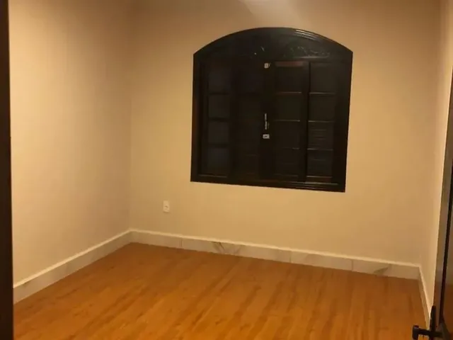 Imagem 9: Parcele Direto com o Proprietário Casa de 1 Suite e 2 Dormitórios com Edícula
