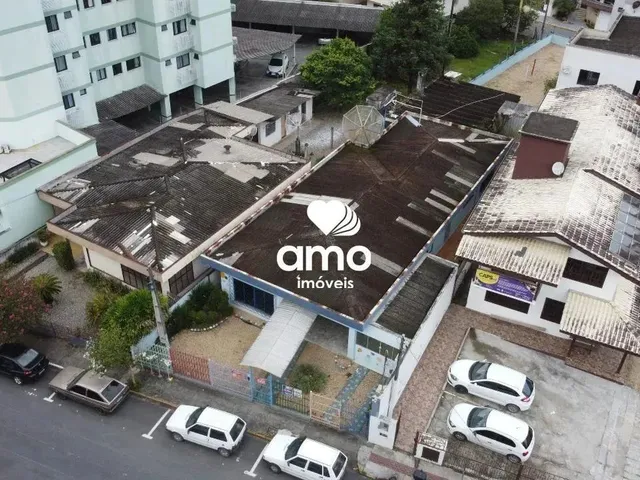 Imagem 5: Casa Comercial com Amplo Terreno para Venda no Centro de Brusque!