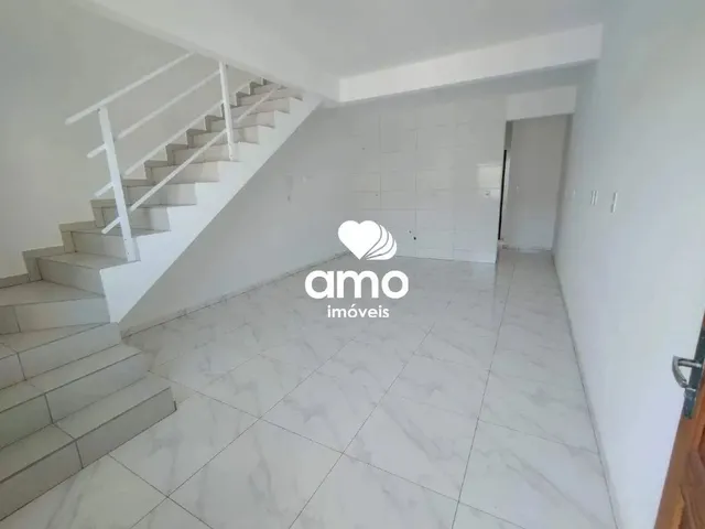 Imagem 9: Sobrado com 3 Quartos e Passagem Lateral no Bairro Rio Branco