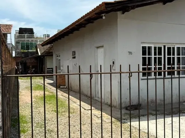 Imagem: Casa - 5 Dormitórios - Localizado em Camboriú