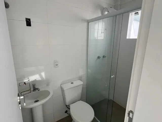 Imagem 16: Apartamento - 2 Dormitórios - 2 Suítes - Localizado em Balneário Camboriú / Praia