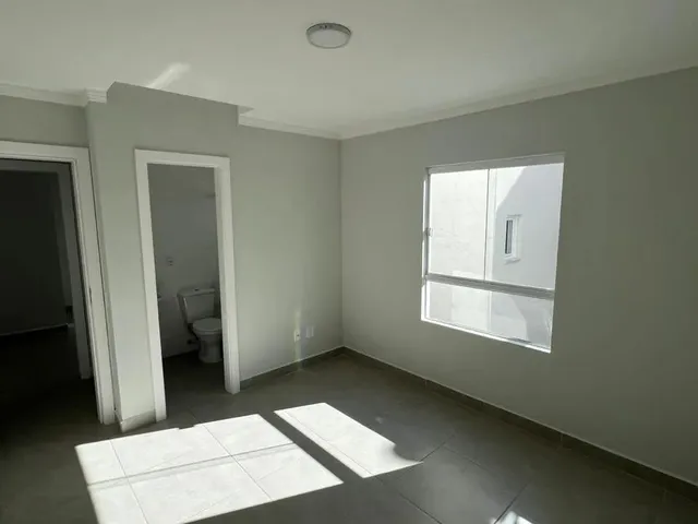 Imagem 10: Apartamento - 2 Dormitórios - 2 Suítes - Localizado em Balneário Camboriú / Praia