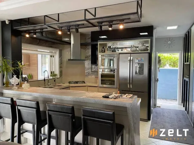 Imagem 3: Casa com 3 Suítes À Venda, 293 M² por R$ 1.420.000 - Velha -...