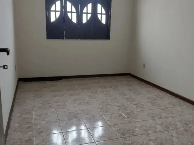 Imagem 6: Casa em Ipitanga com 4 Quartos