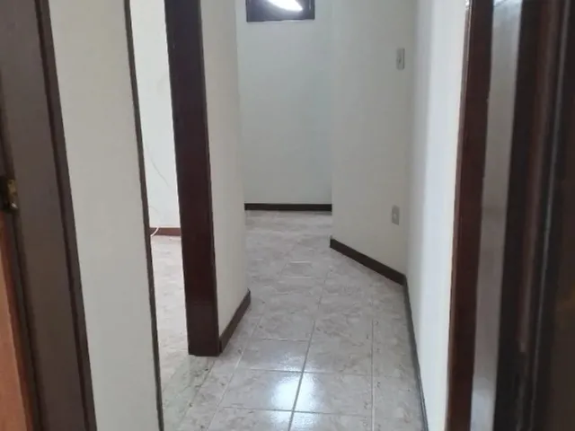 Imagem 7: Casa em Ipitanga com 4 Quartos
