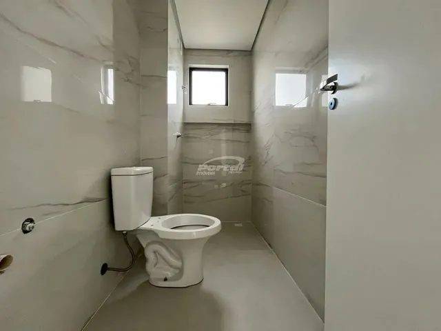 Imagem 12: Apartamento com Dois Dormitórios Sendo Uma Suíte, Sacada com Churrasqueira e 1 Vaga De