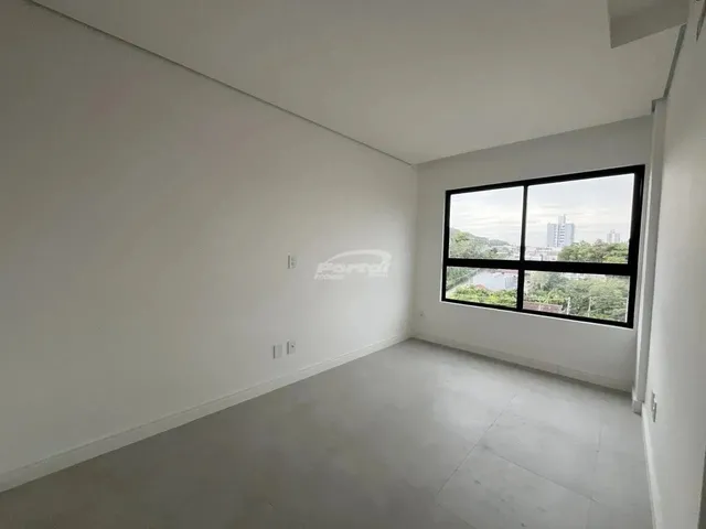 Imagem 9: Apartamento com Dois Dormitórios Sendo Uma Suíte, Sacada com Churrasqueira e 1 Vaga De