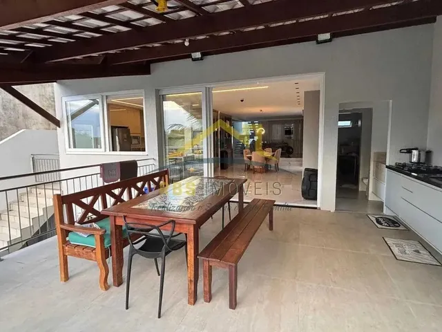Imagem 15: Casa Triplex 4/4 3 Suítes Área Gourmet Condomínio em Abrantes