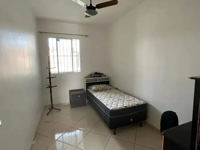 Imagem 10: Térrea para Aluguel e Venda Possui 250 Metros Quadrados com 8 Quartos em Centro