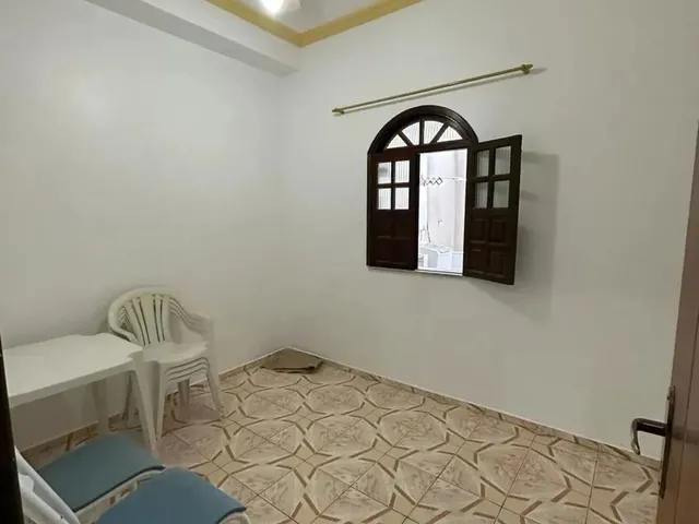 Imagem 9: Térrea para Aluguel e Venda Possui 250 Metros Quadrados com 8 Quartos em Centro
