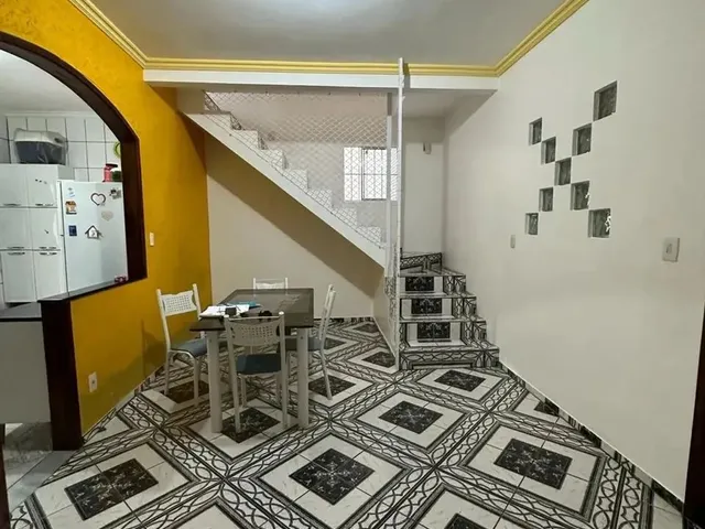 Imagem 15: Térrea para Aluguel e Venda Possui 250 Metros Quadrados com 8 Quartos em Centro