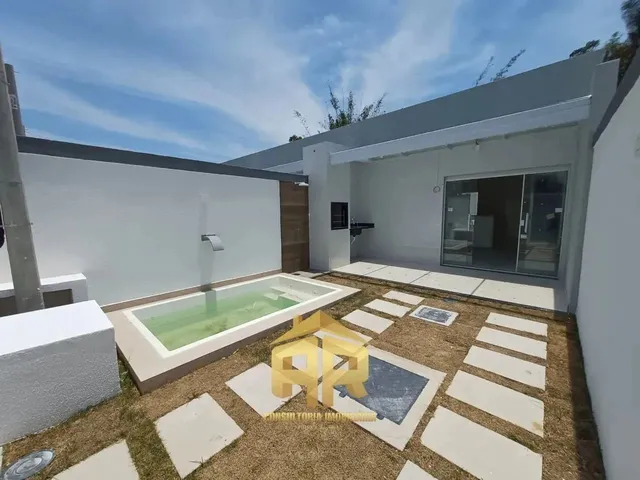 Imagem: Casa de 3 Quartos com Piscina em Pedra de