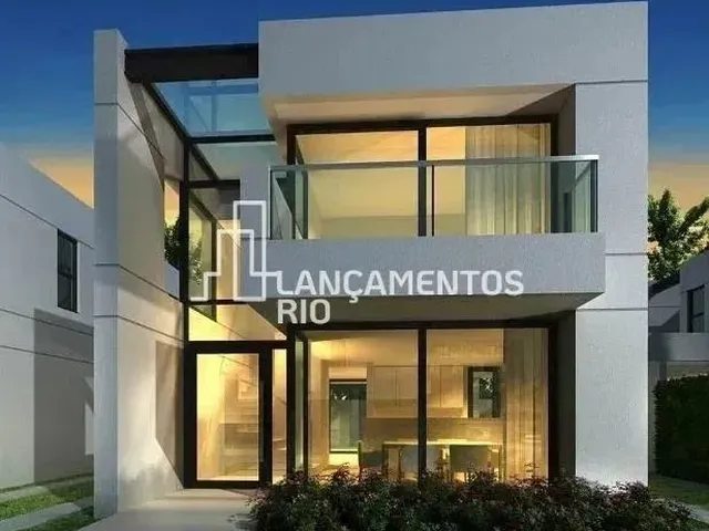 Imagem: A casa em condomínio possui 3 Dormitórios, 3 Suítes, 4