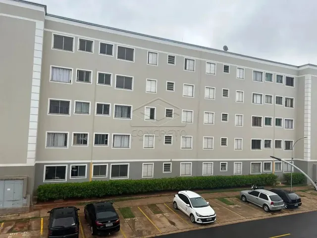 Imagem: O apartamento possui 2 Dormitórios, 1 Banheiro, 1 Vaga na