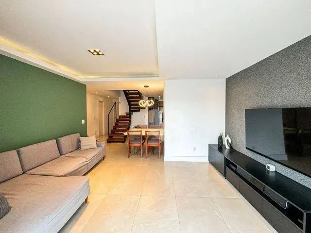 Imagem: Cobertura com 3 Quartos À Venda, 215 M²