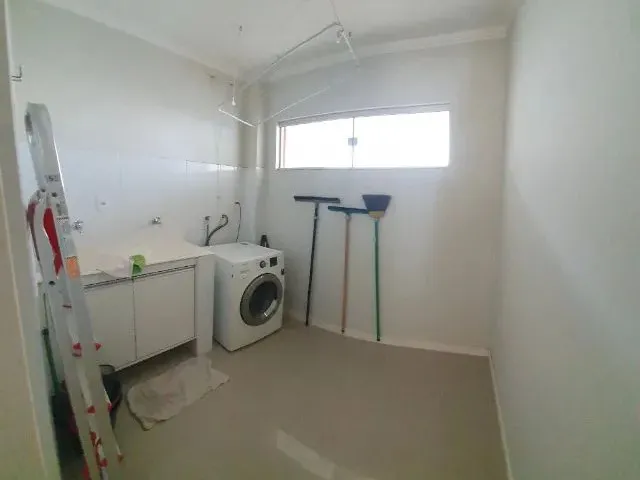 Imagem 9: Apto em Guriri com 3 Quartos e Suíte. Ed Cascata. Elevador, Garagem Coberta, 96M2