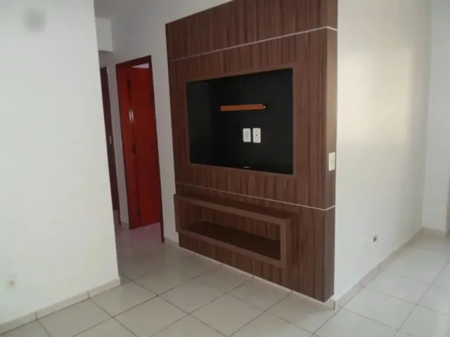 Imagem 9: 03 Quartos, 01 Suíte com Closet, Armários. na Rua do Grego Restaurante