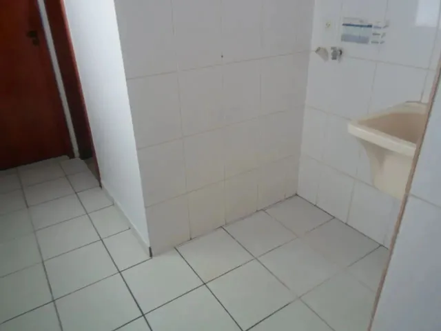 Imagem 4: 03 Quartos, 01 Suíte com Closet, Armários. na Rua do Grego Restaurante