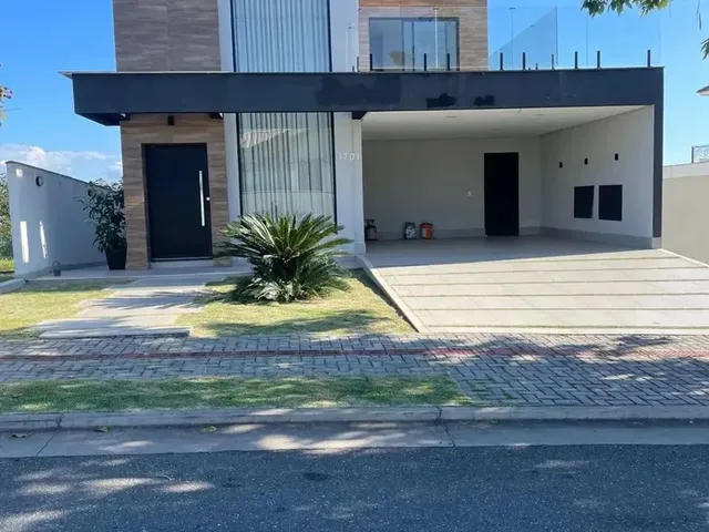 Imagem: A casa possui 3 Dormitórios, 3 Suítes, 4 Banheiros, 2