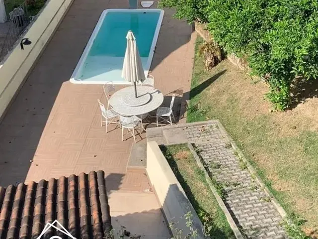 Imagem: Casa para Venda em Barra Mansa / Rj no Bairro