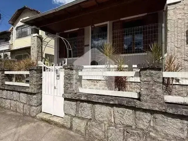 Imagem 15: Casa para Venda com 3 Quartos, 1000M² - Centro - Petrópolis/Rj