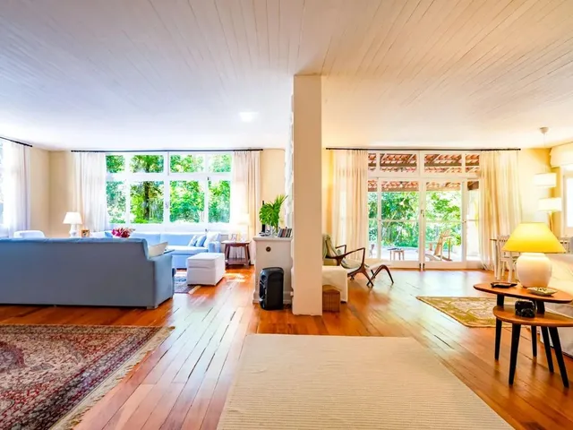 Imagem 15: Casa com 6 Quartos em Condomínio no Cuiabá, Petrópolis