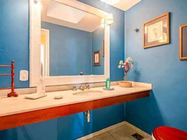Imagem 6: Casa com 6 Quartos em Condomínio no Cuiabá, Petrópolis
