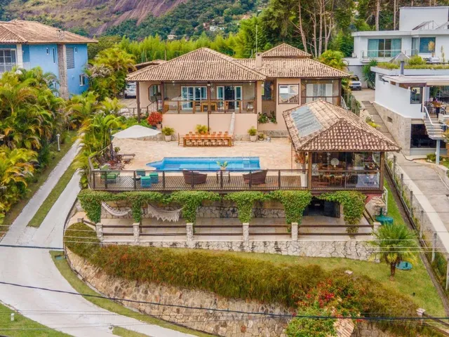 Imagem: Casa com 3 Quartos em Nogueira, Petrópolis