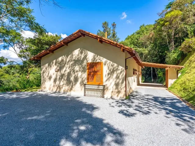 Imagem 2: Casa com 3 Quartos em Itaipava, Petrópolis
