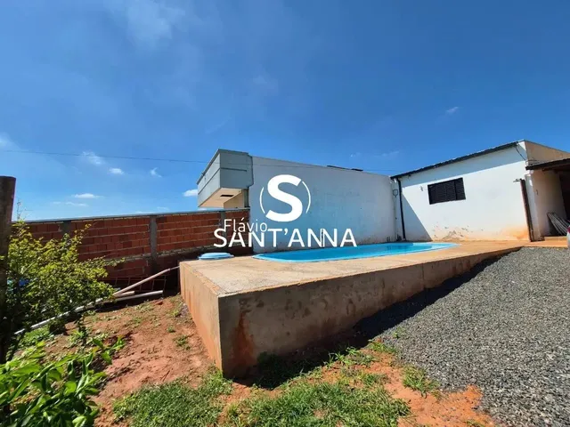 Imagem: Chácara 1.000 M² com Casa e Piscina em