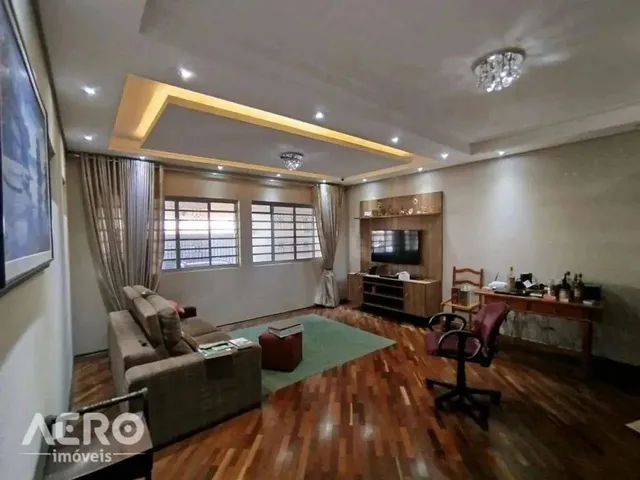 Imagem: Casa com 3 Suítes no Jd. Estoril