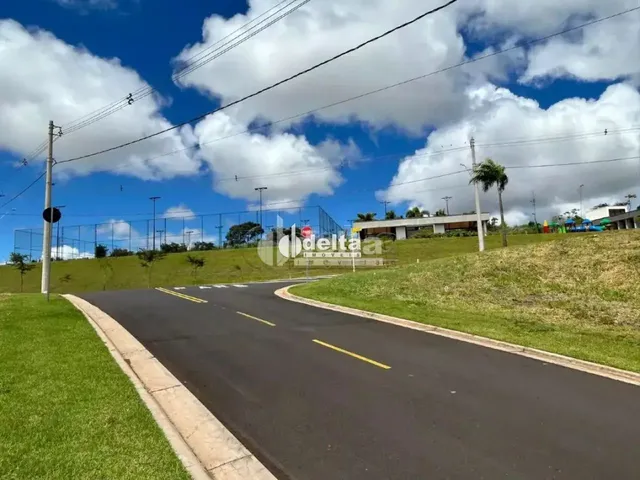 Imagem: Terreno no Condomínio Disponível para