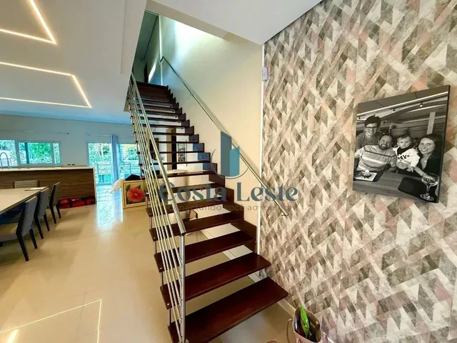 Imagem 9: Excelente Casa Ampla de 3 Dormitórios no Itacorubi