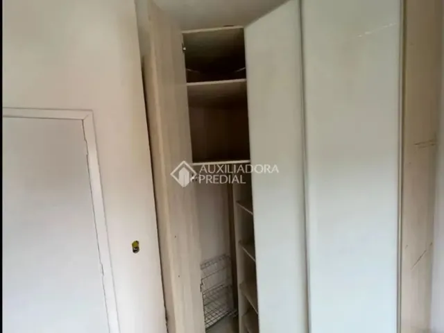 Imagem 8: Imóvel para Venda Possui 66 Metros Quadrados com 2 Quartos em Jardim do Salso - Porto