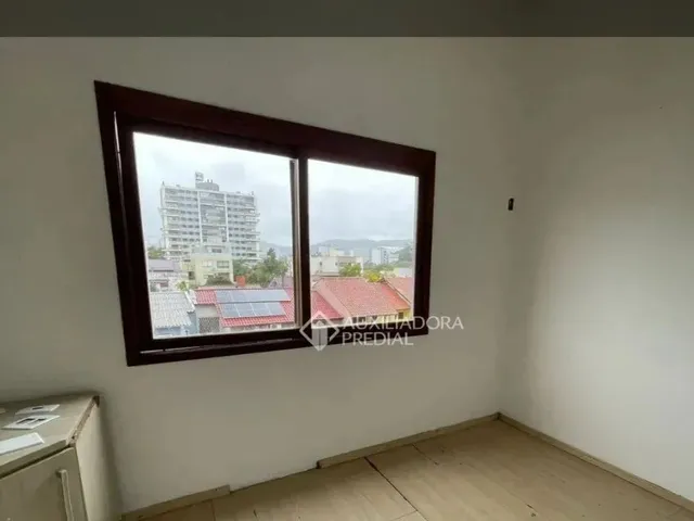 Imagem 10: Imóvel para Venda Possui 66 Metros Quadrados com 2 Quartos em Jardim do Salso - Porto