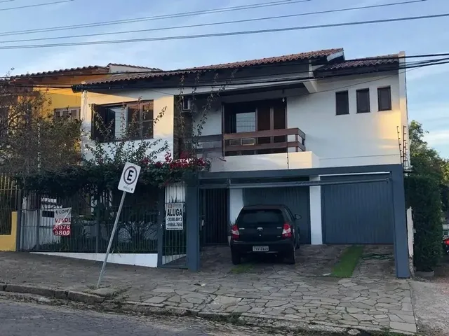 Imagem: Casa de 3 Dormitórios À Venda no Bairro